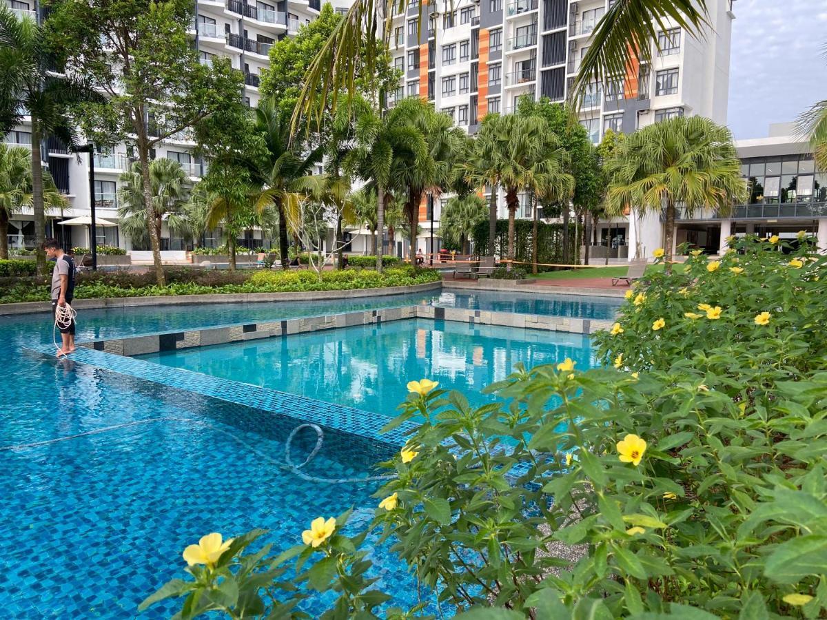 De Lavelle Suites @ Timur Bay Seafront Residence Kuantan Exterior foto